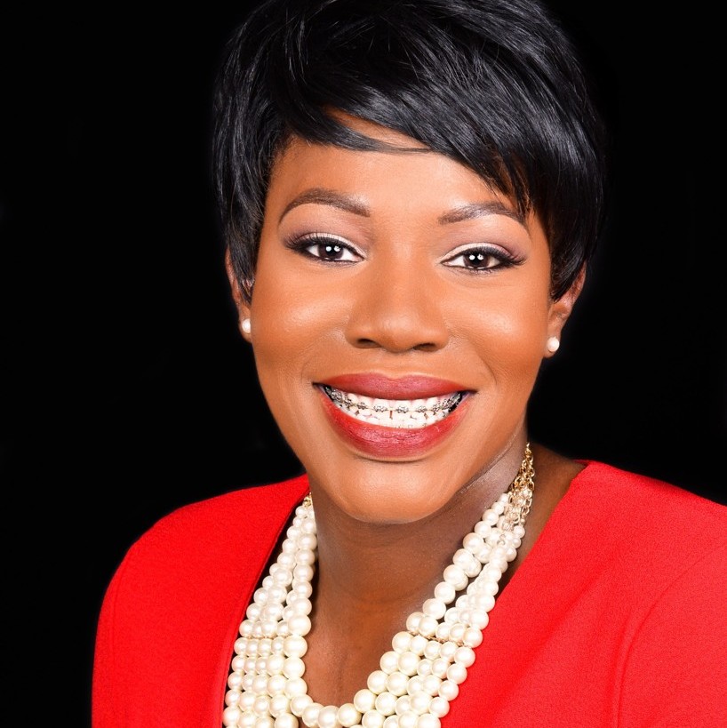 Photo of Shannon Hervey