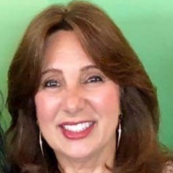 Photo of Mercedes Ruehle