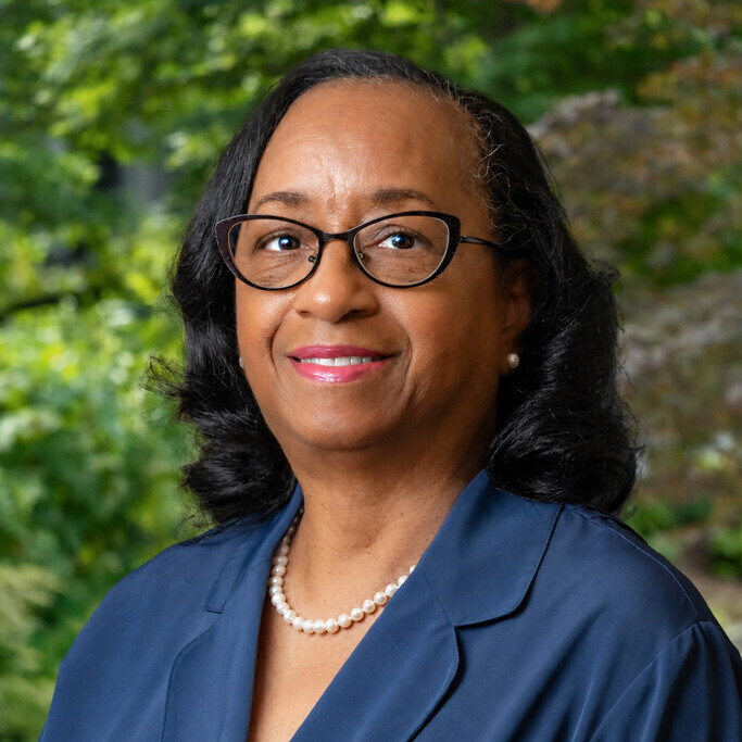 Janet Nieves